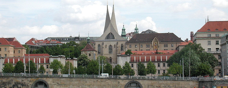 Kloster Emauzy
